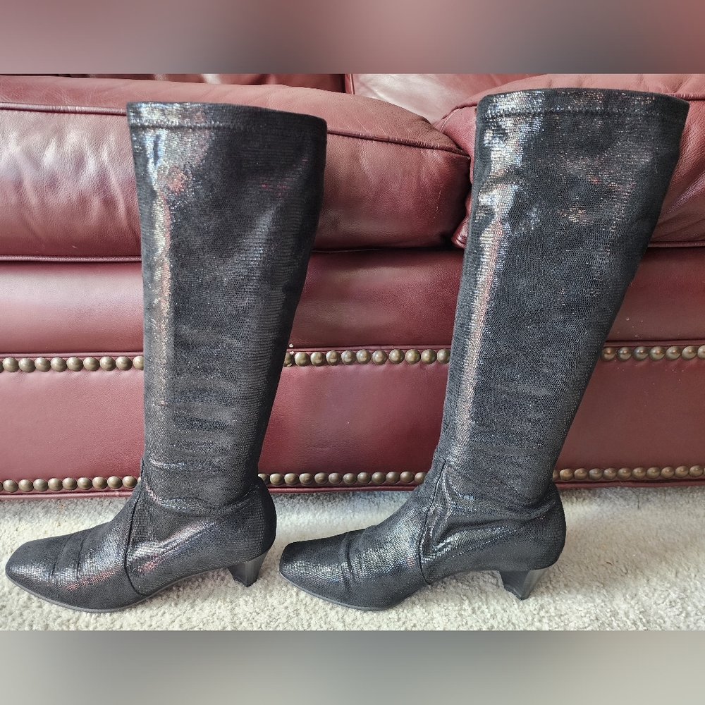 DONALD J PLINER Size 8 "Sandra" Metallic Lizard Black  Stretch Knee High Boot
